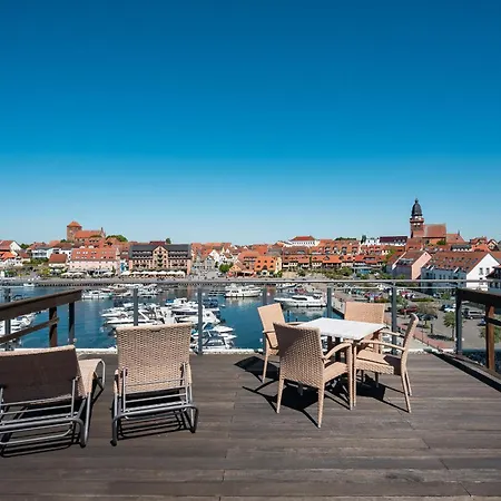 Panorama In Der Hafenresidenz Mueritz * Waren (Mueritz)